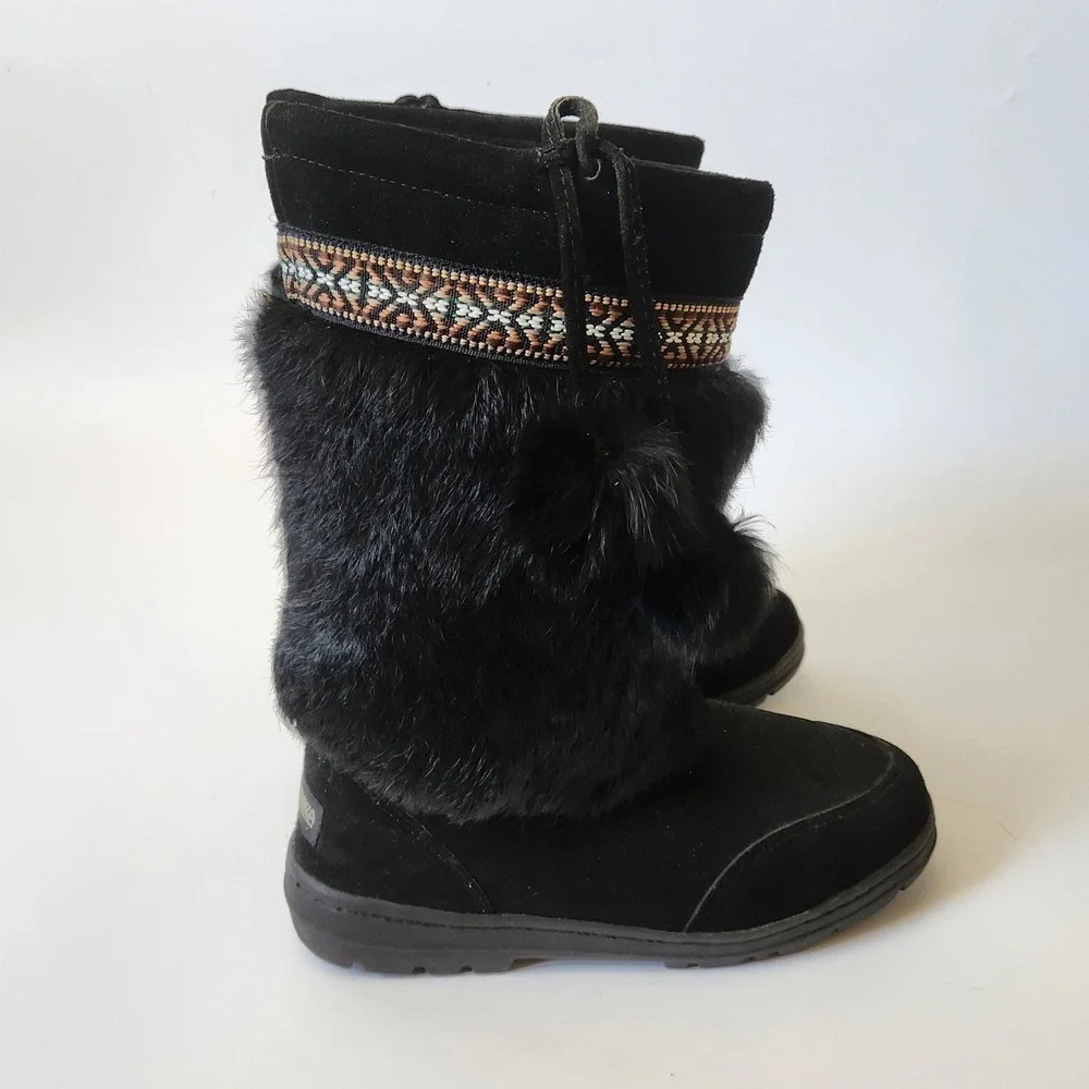 Minnetonka Vintage Rabbit Fur Suede Mukluk Snow Boots 9 Mid Calf Pull On Pom Pom